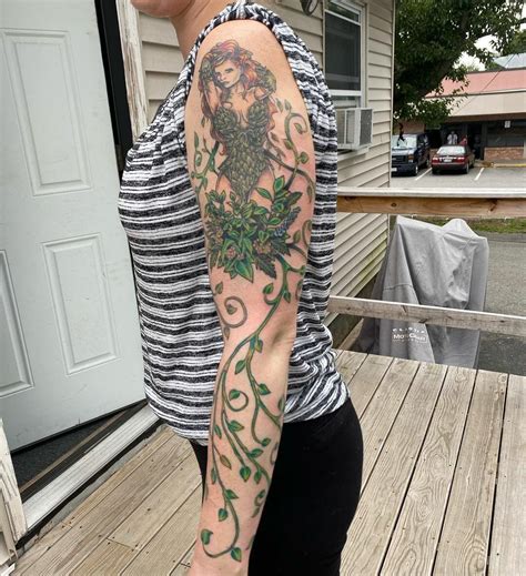 11 Poison Ivy Tattoo Ideas You Have To See To Believe 11 Poison Ivy Tattoo Ideas You Have To See To Believe