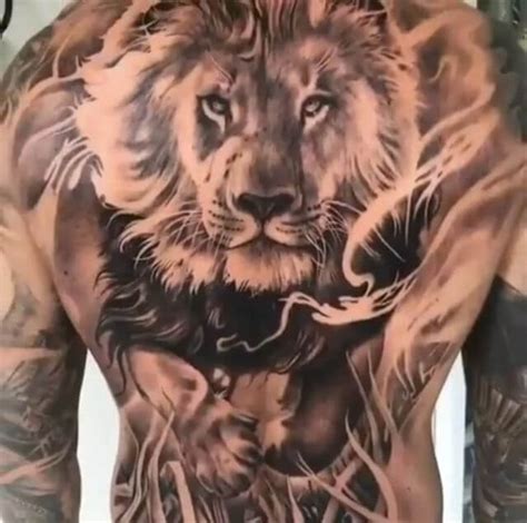 15 Realistic Lion Back Tattoo Designs And Ideas Petpress Lion Back