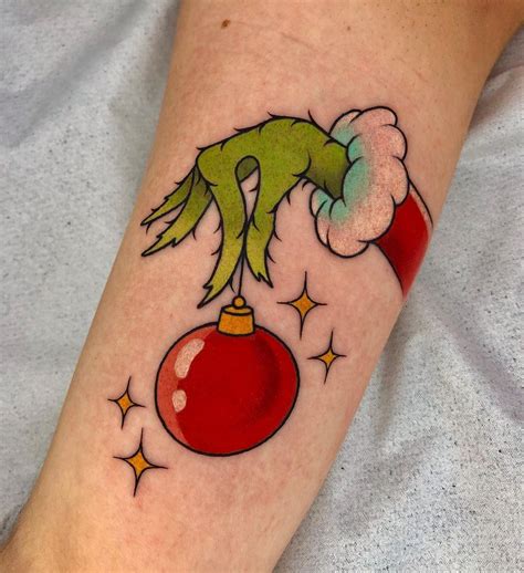 21 Best Grinch Tattoo Ideas To Get You In The Holiday Spirit