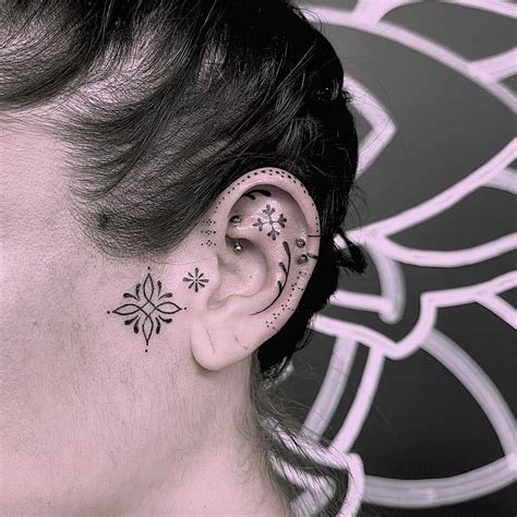 24 Face Tattoos For Everyone In 2021 Small Tattoos Amp Ideas 24 Face Tattoos For Everyone In 2021 Small Tattoos Amp Ideas