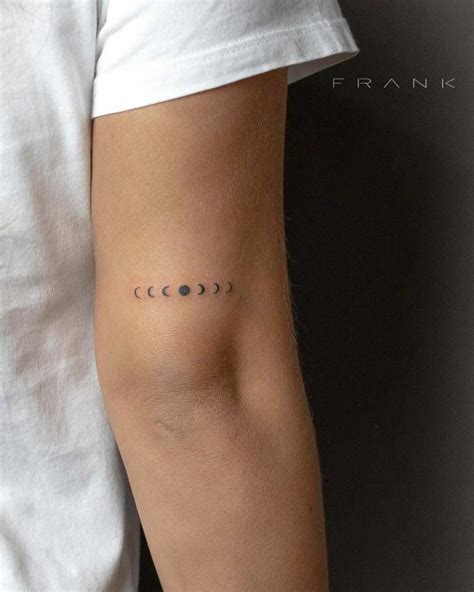 25 Coolest Minimalist Tattoo Ideas That Will Inspire You Small Tattoos 25 Coolest Minimalist Tattoo Ideas That Will Inspire You Small Tattoos