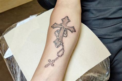 30 Cross Tattoos Ideas For Forearm Back Hand More Parade 30 Cross Tattoos Ideas For Forearm Back Hand More Parade