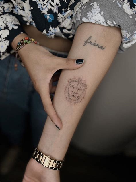 30 Simple And Small Tattoos Ideas For Women 30 Simple And Small Tattoos Ideas For Women