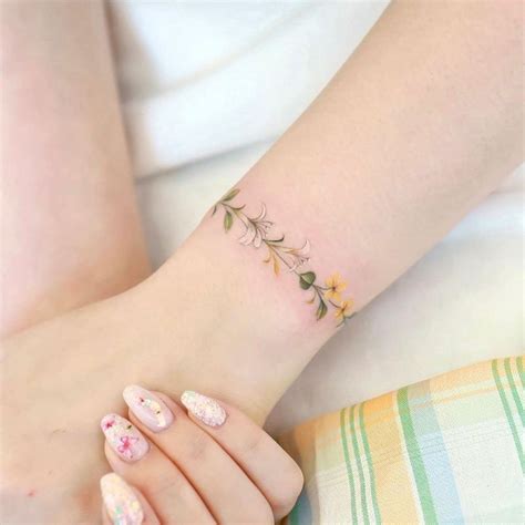 30 Small Wrist Tattoo Ideas That Are Subtle And Chic Artofit 30 Small Wrist Tattoo Ideas That Are Subtle And Chic Artofit