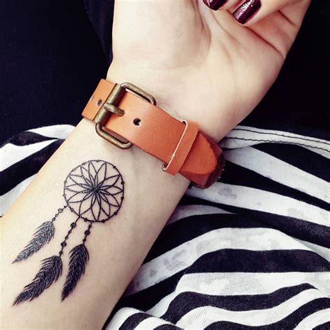45 Unique Small Wrist Tattoos For Women And Men Simplest To Be Drawn 45 Unique Small Wrist Tattoos For Women And Men Simplest To Be Drawn