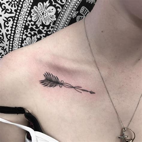 95 Best Collarbone Tattoo Designs Amp Meanings Inspirational Ideas 2019