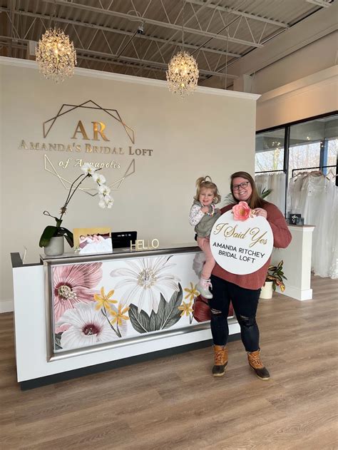Amanda's Bridal Loft: Exclusive Wedding Finds!