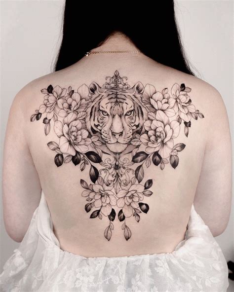 Beautiful Back Tattoos 33 Fabulous Full Back Tattoos For Women In 2024