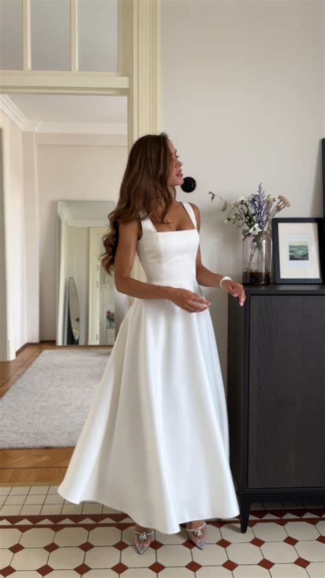 Unique Civil Wedding Dresses: Discover Timeless Elegance