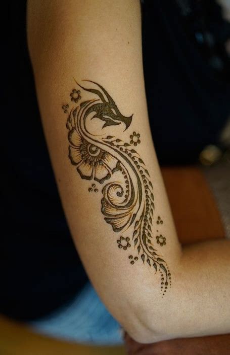 Dragon Tattoo On Back Dragon Henna Dragon Tattoo Outline Dragon