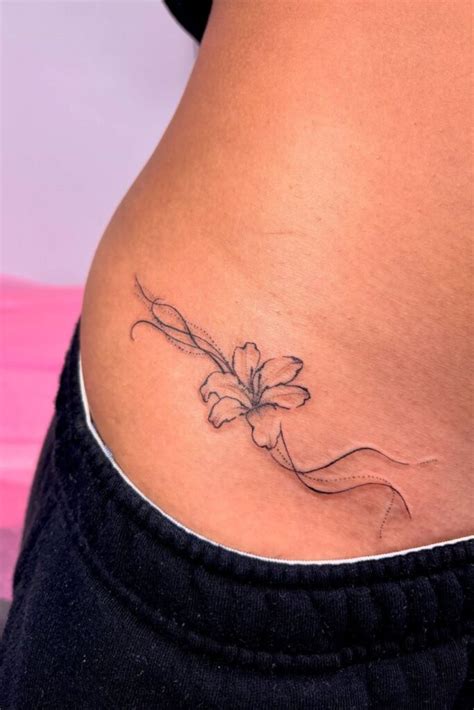 Flower Design Tattoos For Hip