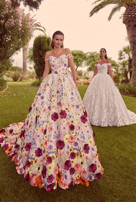 Best flowery wedding dress trends 2023