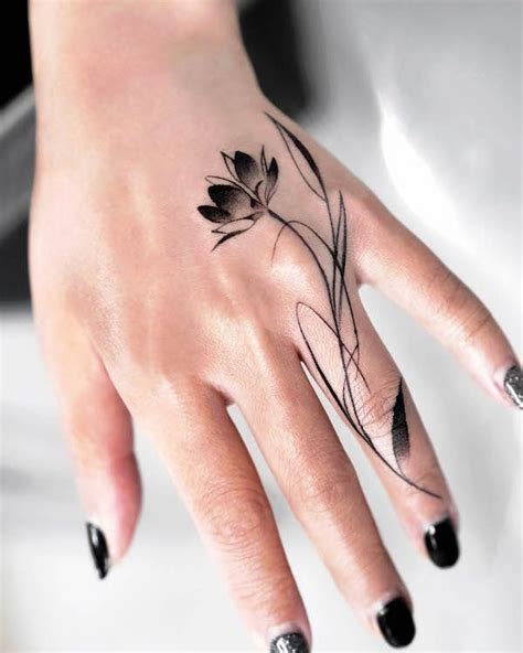 Hand Tattoo Designs For Women Hand Tattoo Designs For Women