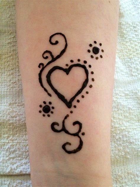 Henna Tattoo Heart Designs Henna Tattoo Heart Designs