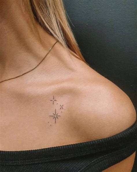 Minimalistic Stars Tattoo Located On The Collarbone Tattoo Ideen