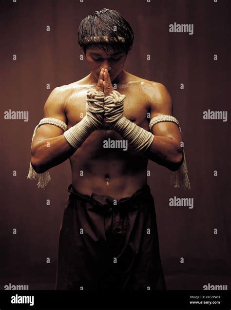 Ong Bak The Thai Warrior Tony Jaa 2003 Stock Photo Alamy Ong Bak The Thai Warrior Tony Jaa 2003 Stock Photo Alamy