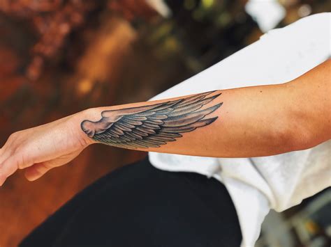 Pin By Yo La On Skrzydla Wings Tattoo Angel Wings Tattoo Forearm