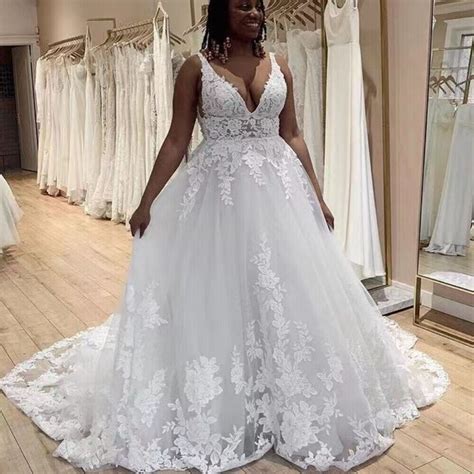 Plus Size Lace Bridal Gowns: Stunning Finds for Every Curvy Bride