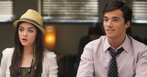 Pretty Little Liars Stars Defend Ezra And Aria Amp 39 S Relationship