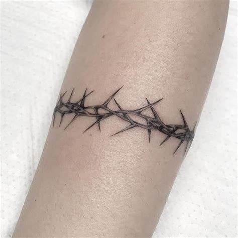 Simple Crown Of Thorns Tattoo Picture Tattoos Thorn Tattoo Around Simple Crown Of Thorns Tattoo Picture Tattoos Thorn Tattoo Around
