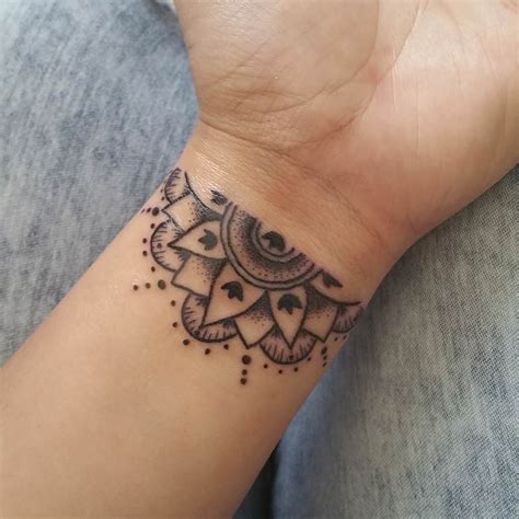Small Tattoo Designs On Wrist