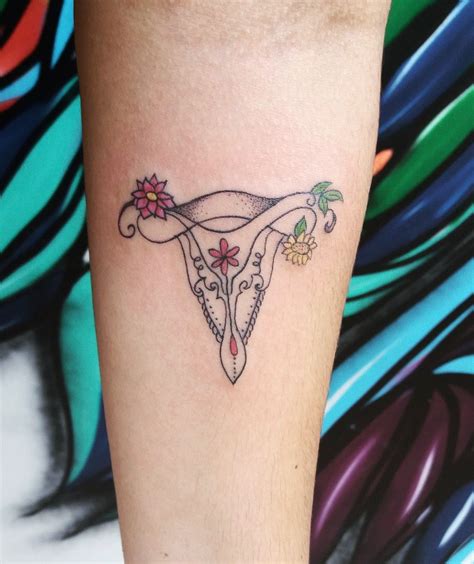 Utero Tattoo Tpm Tatuagem Para Mulheres Tattoos Geometric Tattoo