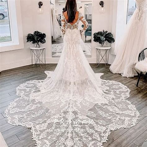 Best Wedding Dress Lace Train Ideas 2023