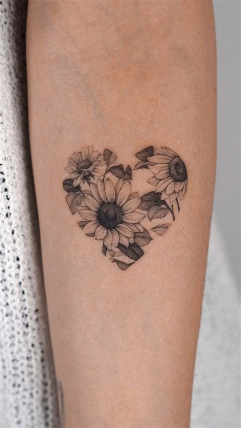Zee On Instagram Amp Quot Sunflower Heart Zeetattoo Hearttattoo